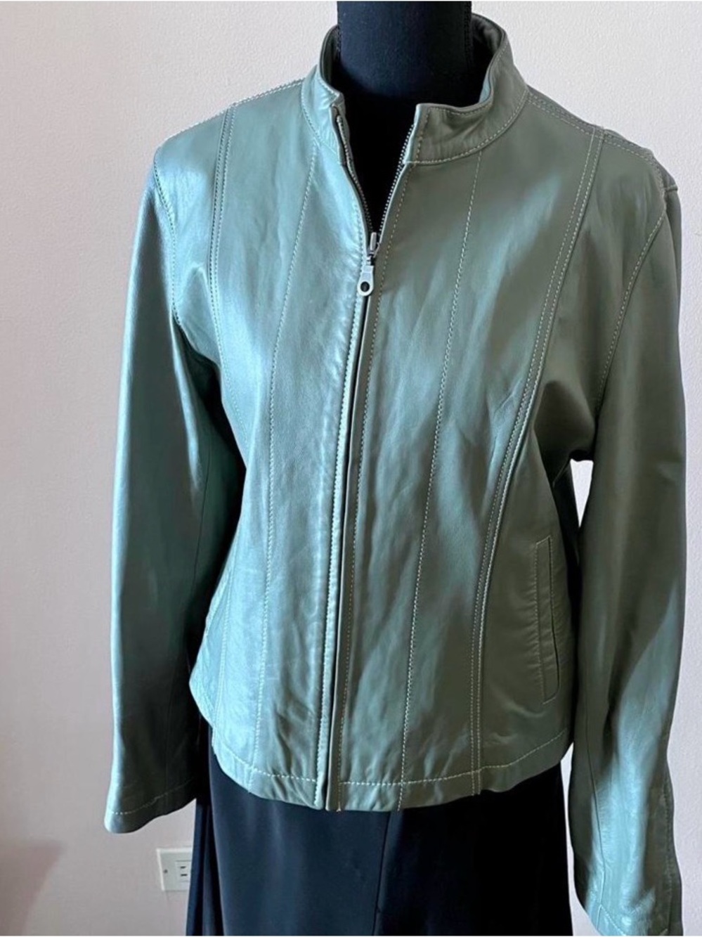 Wilsons Leather Pelle Studio Women’s Sage Green Leather Moto Jacket Size L